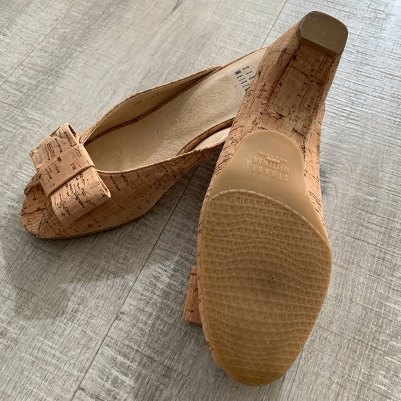 Stuart Weitzman Candy Natural Cork Bow Wedges - Picture 3 of 4